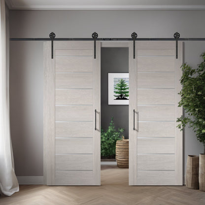 Panneaux Miami XGM-03 gris clair dans une installation de grange double