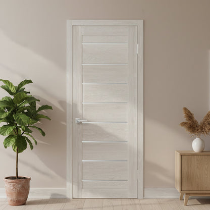 Porte intérieure Miami XGM-03 gris clair dans une installation battante simple